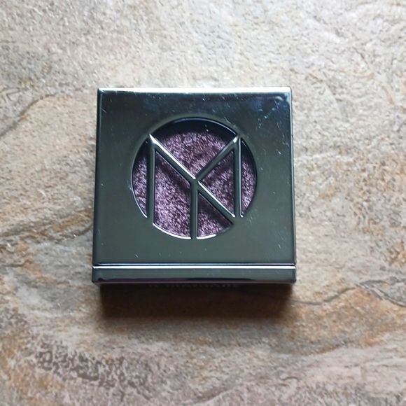 IL MAKIAGE Other - IL MAKIAGE Eyeshadow